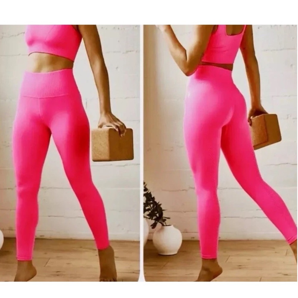 Free People Movement Good Karma 7/8 Pink High Rise Ribbed Leggings / Womens XS/S